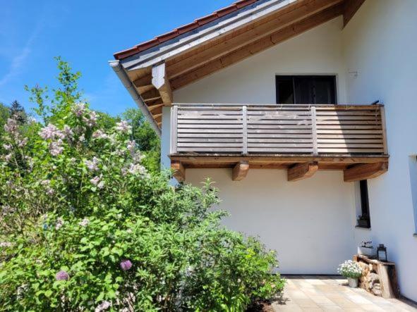 Familienfreundliche Grosszuegige Ferienwohnung Schlierachwelle Zwischen Schliersee Und Tegernsee Hausham Exterior foto
